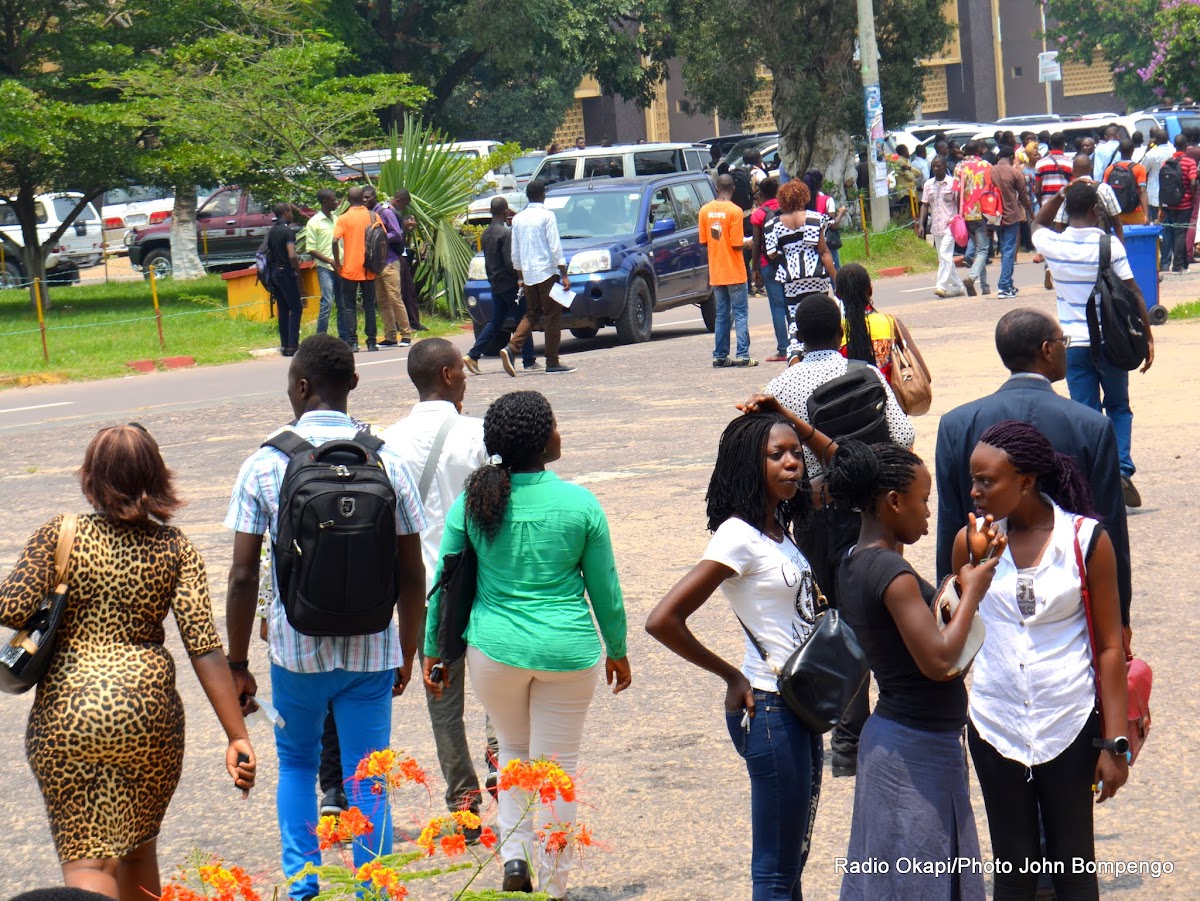Lees meer over het artikel Vrouwen UNIKIN: “Doe meer voor overlevenden van gewapende conflicten” (CongoForum)