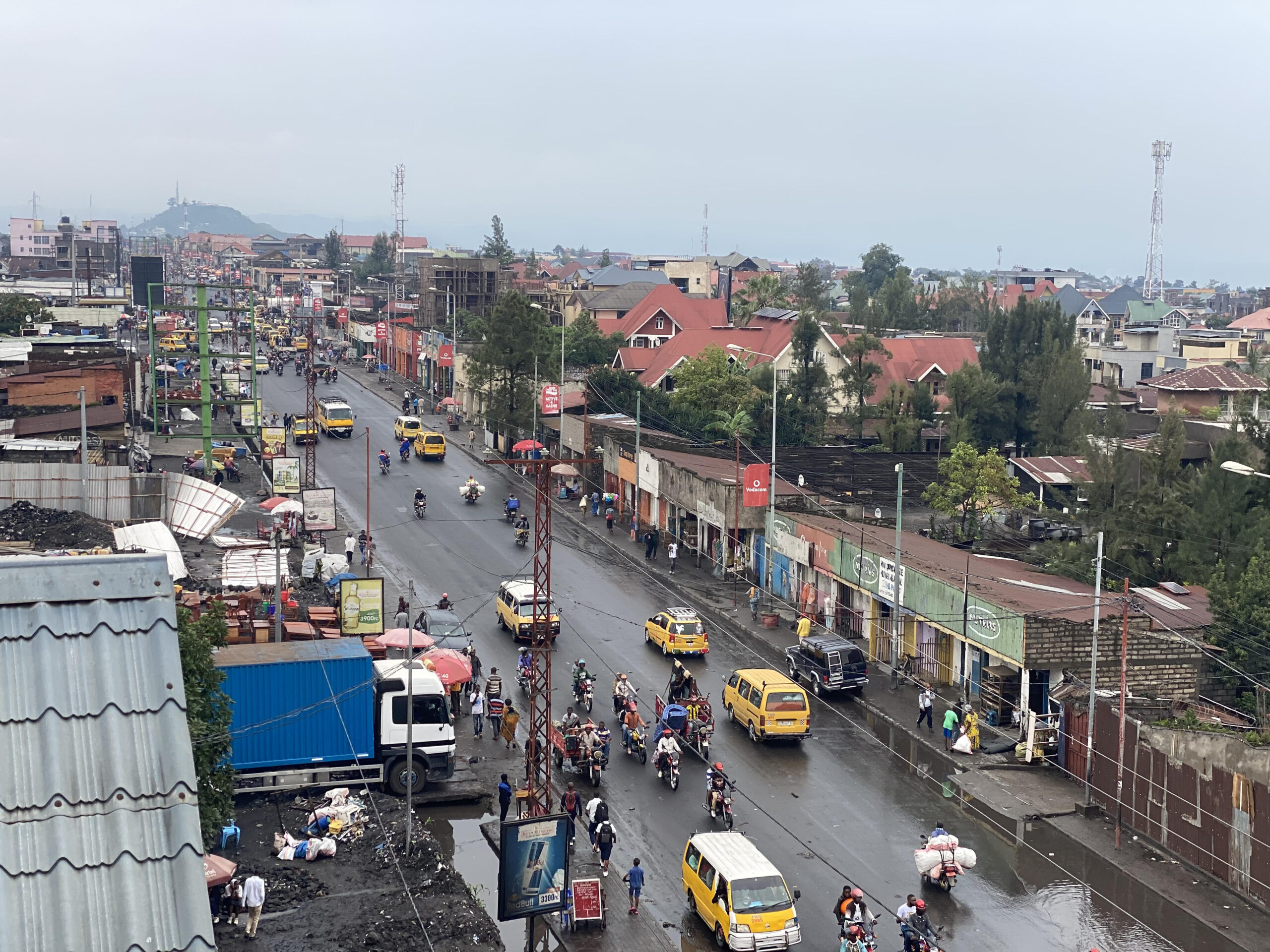 Read more about the article Occupation de Goma et Bukavu par le M23: les habitants vivent dans l’incertitude et traversent des moments durs (CongoForum)
