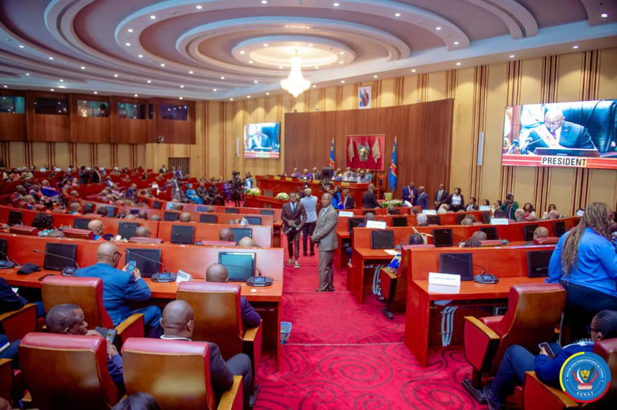 Lees meer over het artikel Senatoren praten over opheffing onschendbaarheid Kabila (CongoForum)