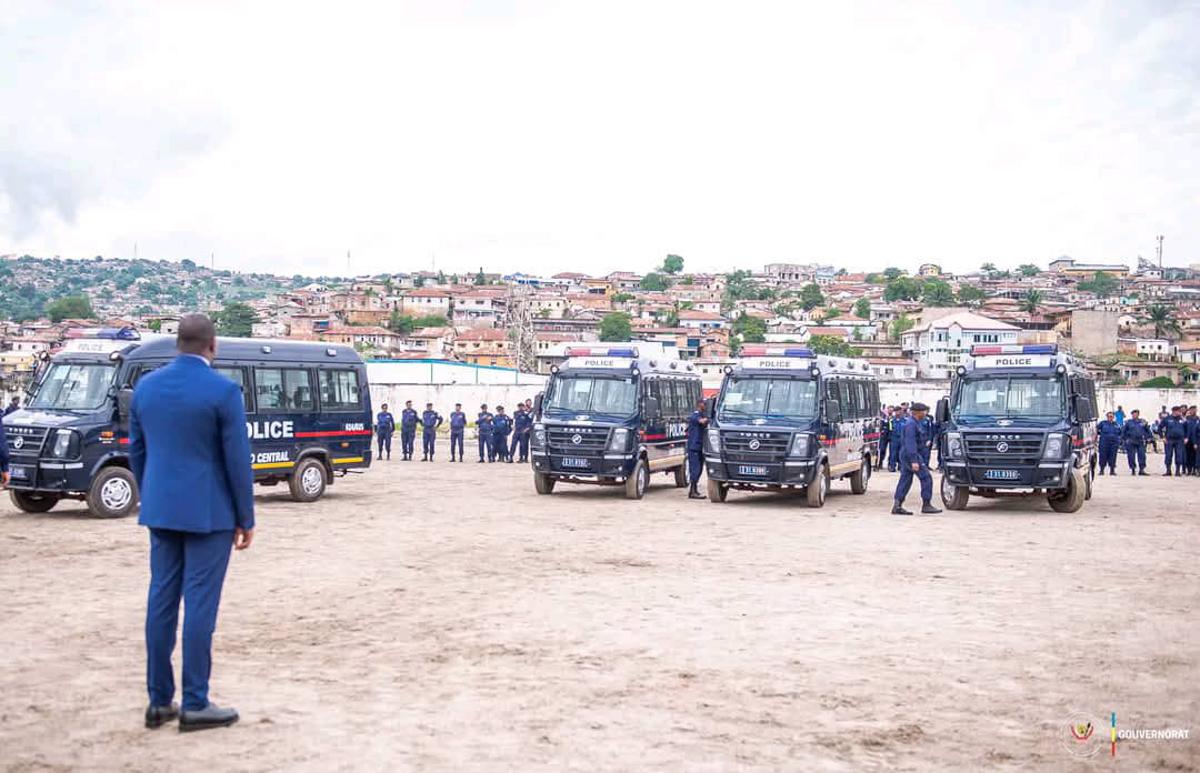 Lees meer over het artikel Extra voertuigen voor politie in Centraal-Kongo (CongoForum)