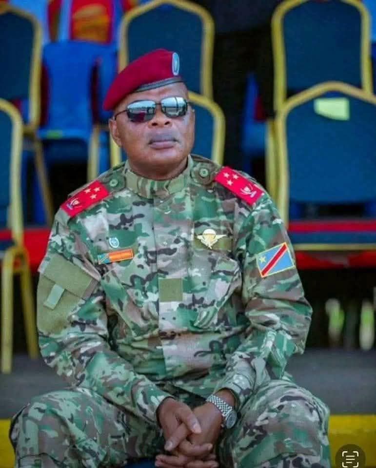 Read more about the article Kinshasa: le chef de la Maison militaire du président, Franck Ntumba, interpellé par le Conseil national de sécurité (CongoForum)