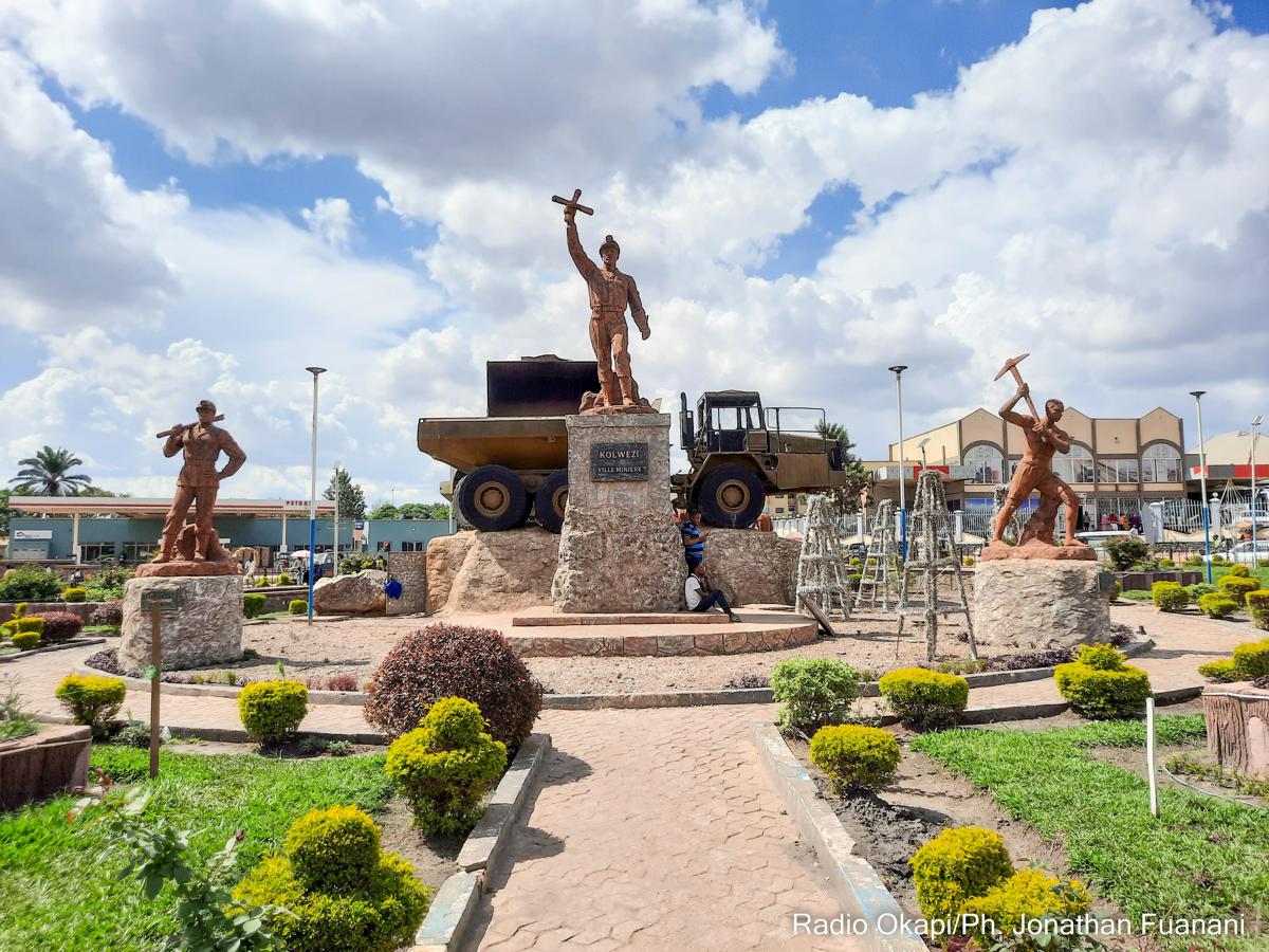 Lees meer over het artikel Burgemeester van Kolwezi: “Investeer in afvalverwerking” (CongoForum)