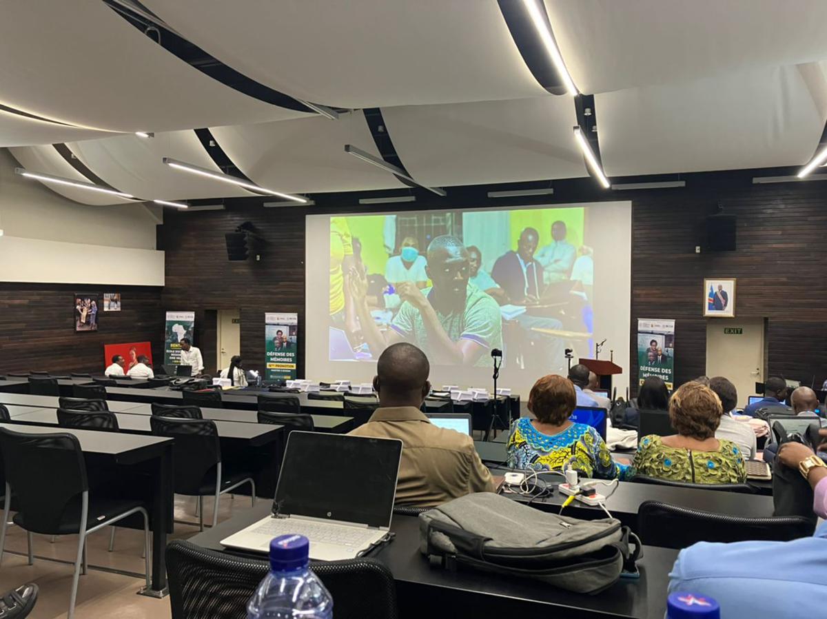 Read more about the article La Belgique et la RDC renforcent leur coopération sanitaire contre le Mpox et la maladie du sommeil (CongoForum)