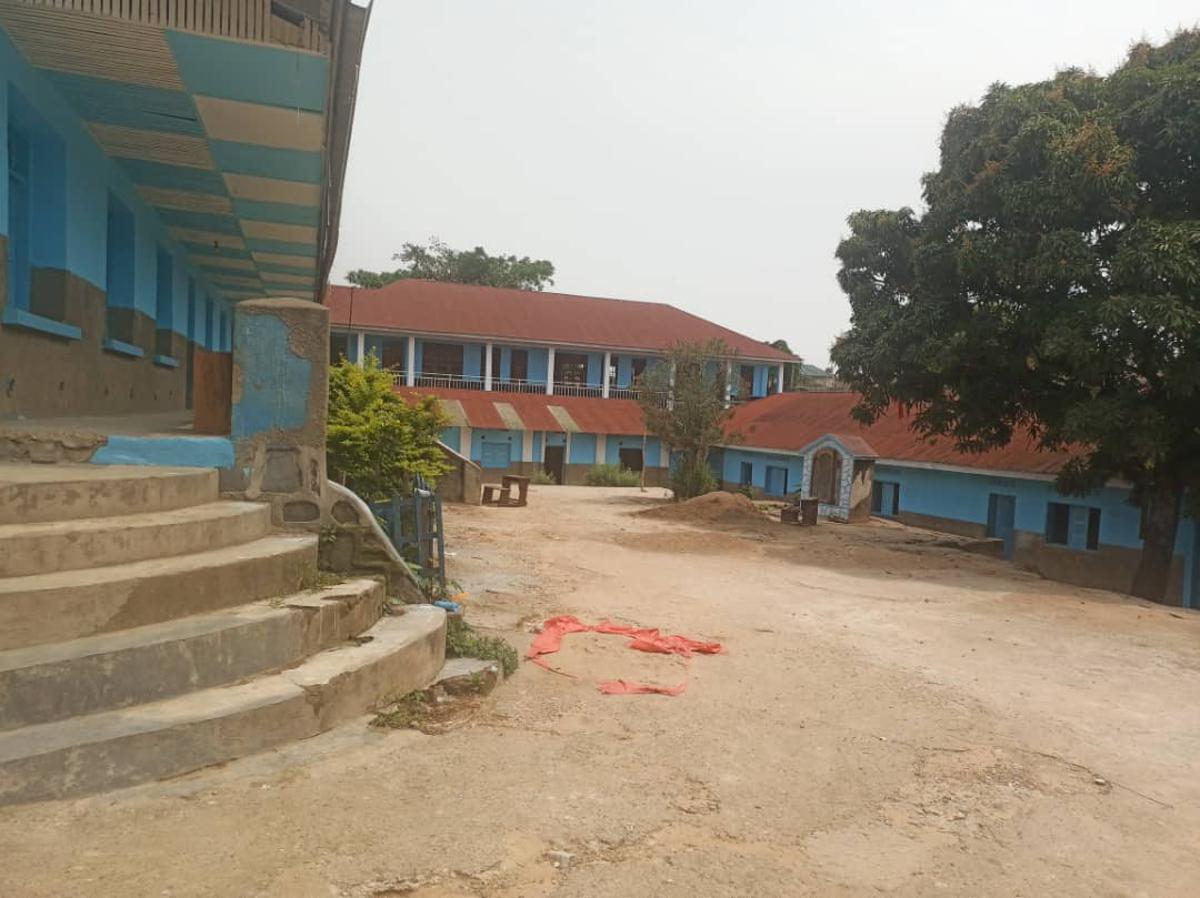 Lees meer over het artikel Scholen in Kindu bereiden zich voor op start schooljaar (CongoForum)