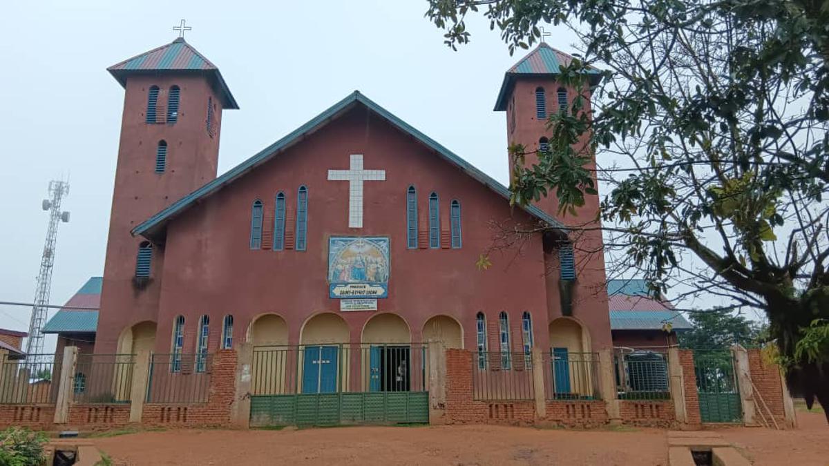 Lees meer over het artikel Beni: ontheemde kinderen krijgen les in katholieke kapellen (CongoForum)