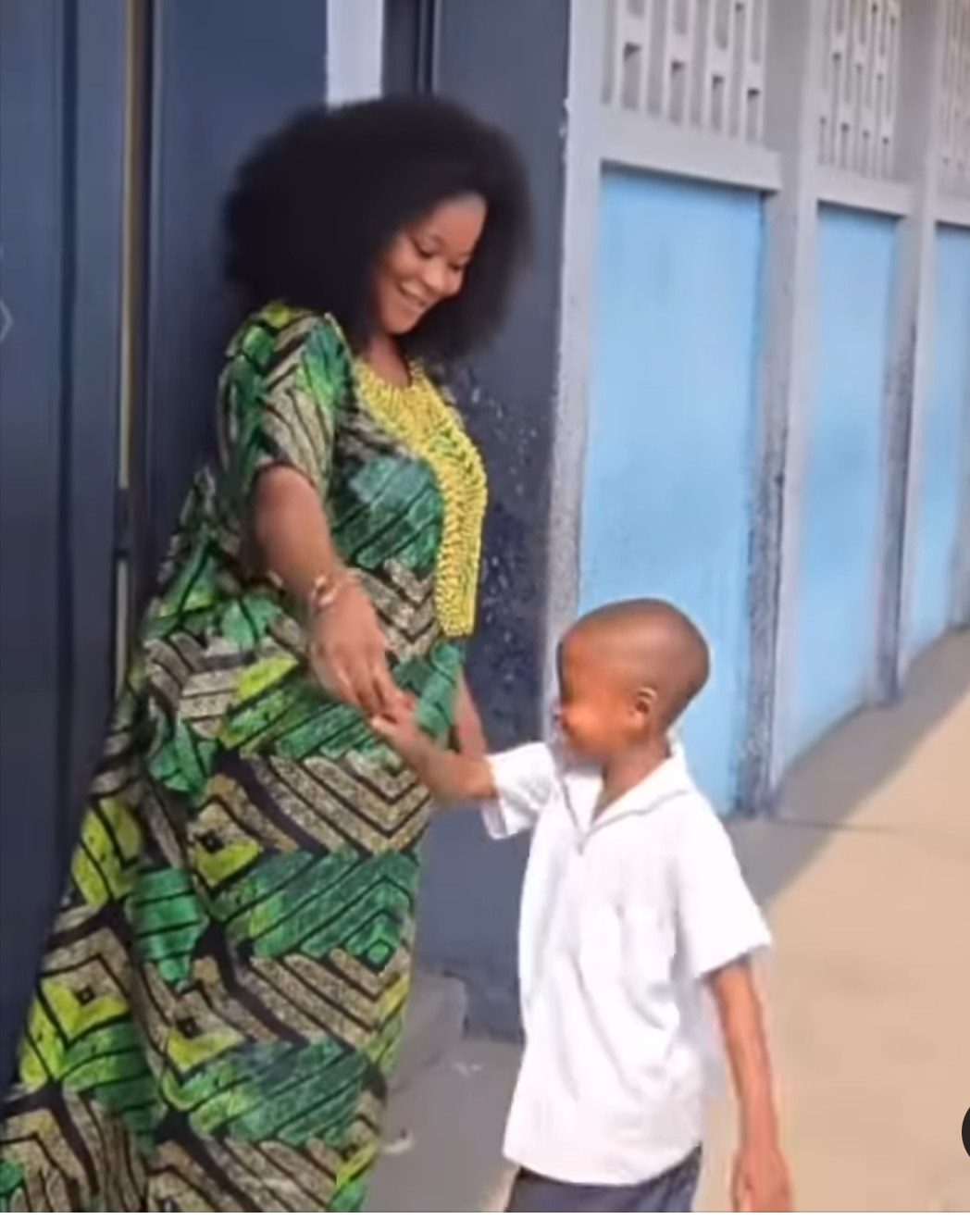 Read more about the article Kinshasa: décès de Bonnette Elombe, l’institutrice devenue célèbre sur TikTok (CongoForum)