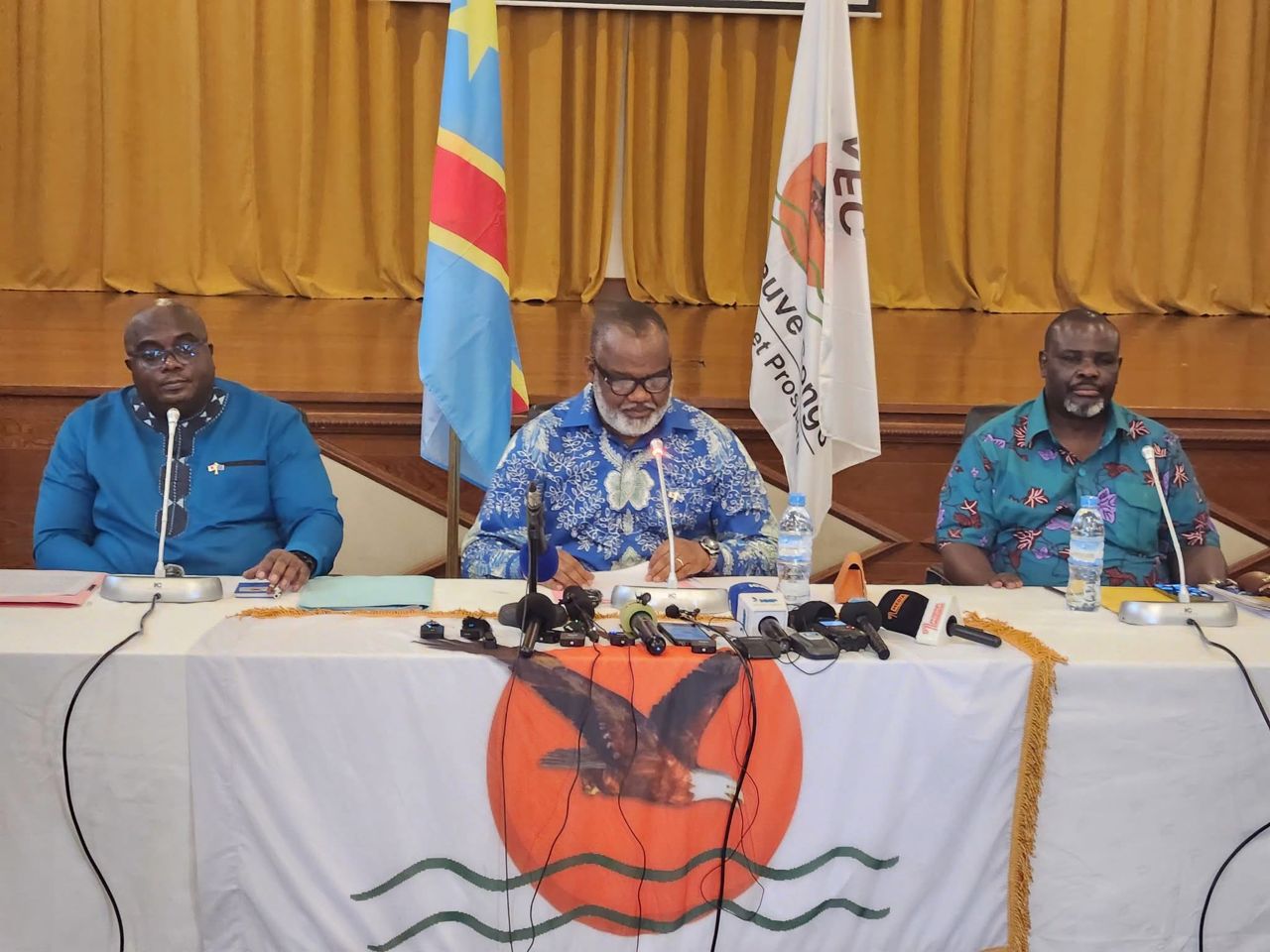 Read more about the article Nord-Kivu: Corneille Nangaa et Bertrand Bisimwa dénoncent la violation du cessez-le-feu et accusent Kinshasa de saboter les négociations (CongoForum)