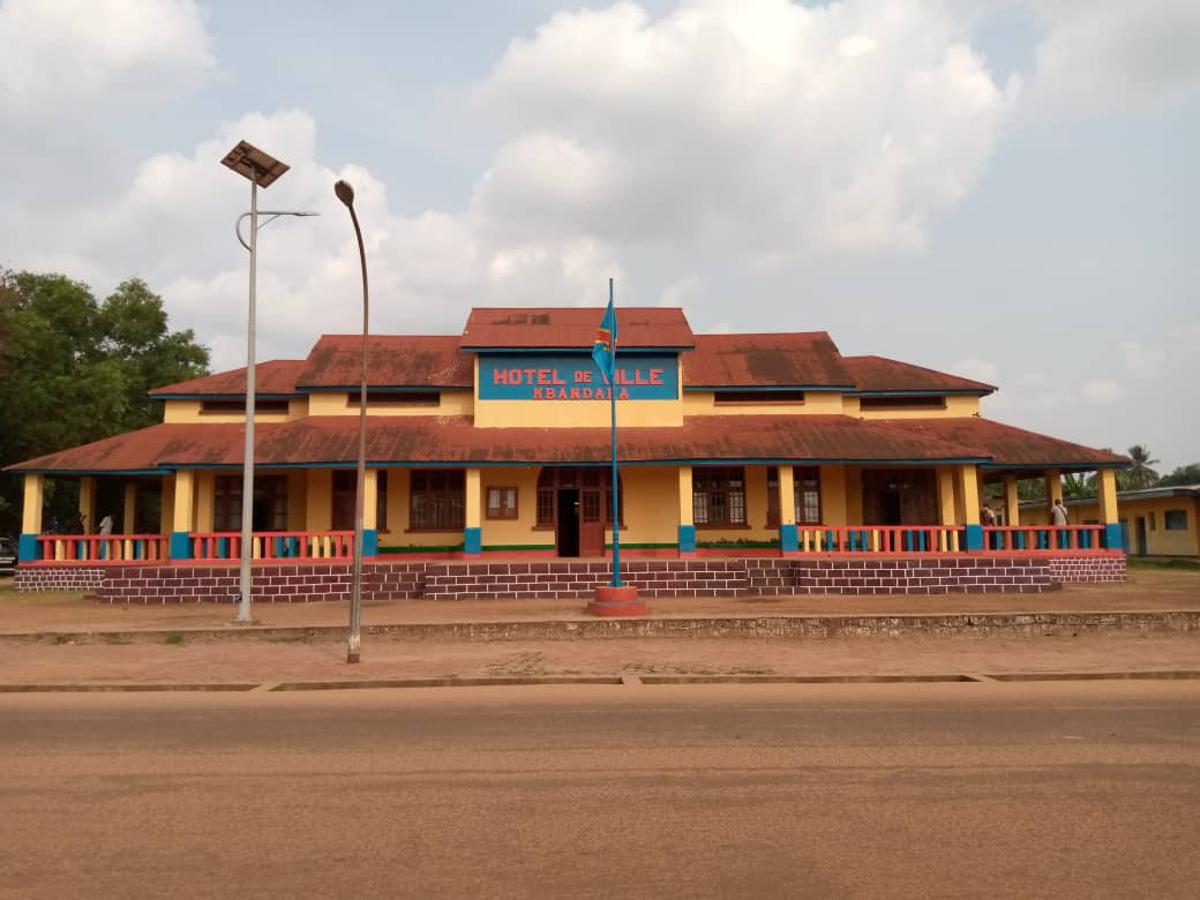 Lees meer over het artikel Equateur: journalisten helpen in strijd tegen Mpox (CongoForum)