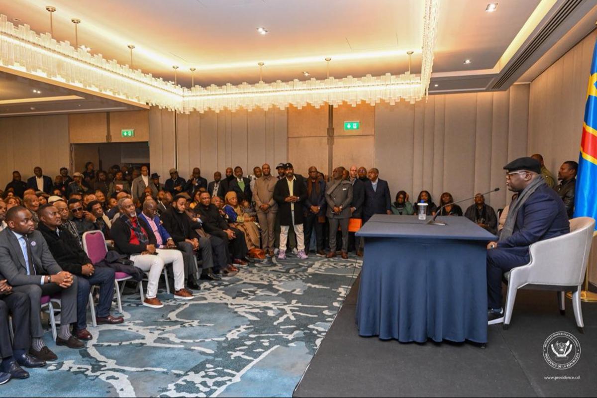 Lees meer over het artikel Tshisekedi bij diaspora in Brussel: “Wij zijn de eersten die om vrede vragen” (CongoForum)