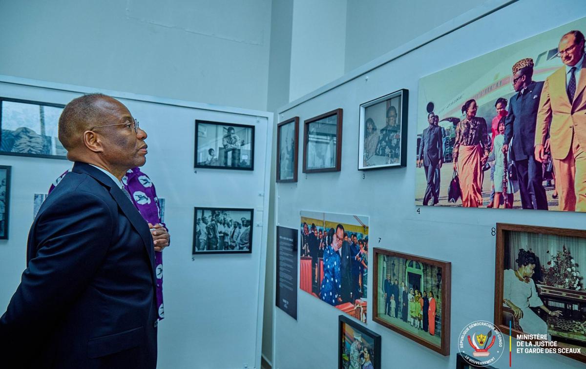 Lees meer over het artikel Expo in Kinshasa focust op leven van wijlen Mobutu (CongoForum)