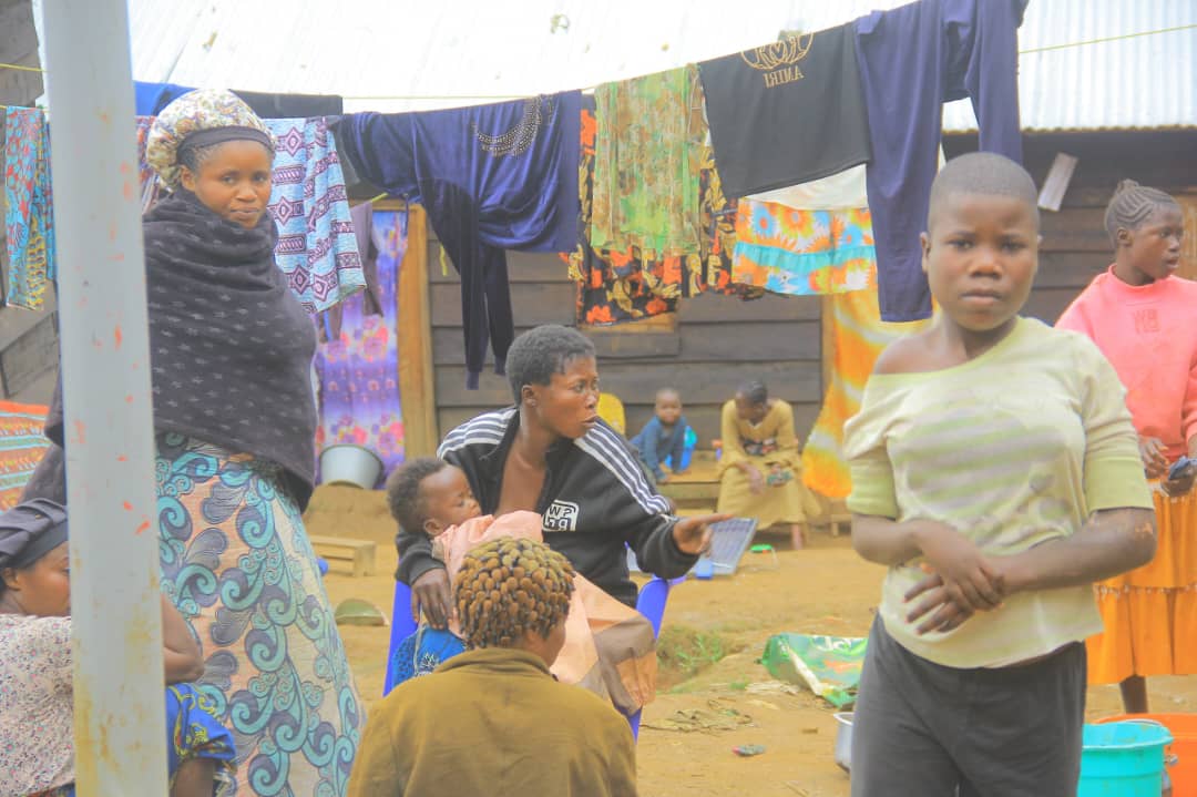 Read more about the article Affrontements au Rutshuru: 5 morts, 20 blessés et des femmes violées (CongoForum)