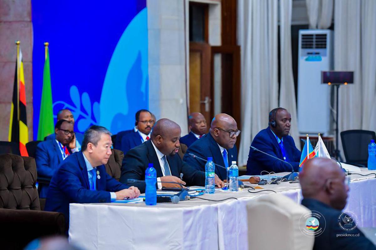 Lees meer over het artikel Minister Anzuluni tevreden over ondertekening ‘protocol van Kinshasa’ (CongoForum)