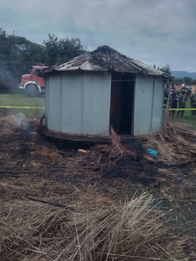 Read more about the article Ouganda: incursion sanglante des hommes armés inconnus à Kasese et Bundibugyo (CongoForum)