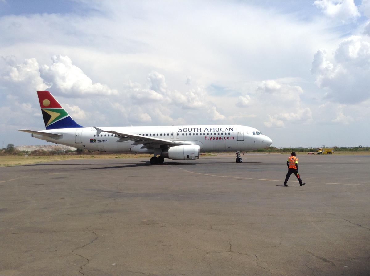 Lees meer over het artikel Nieuwe heffing maakt internationale vlucht naar Congo nog duurder (CongoForum)