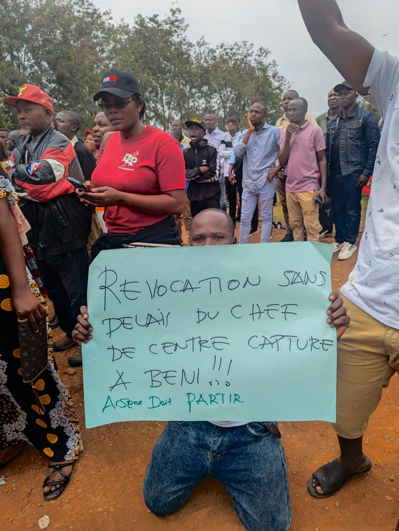 Read more about the article Nord-Kivu: la population à Beni marche contre le transfert des machines de capture des passeports vers Butembo (CongoForum)