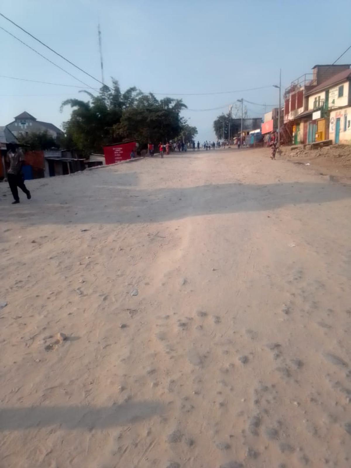 Lees meer over het artikel Inwoners bezette stad Uvira kijken eerst kat uit de boom (CongoForum)