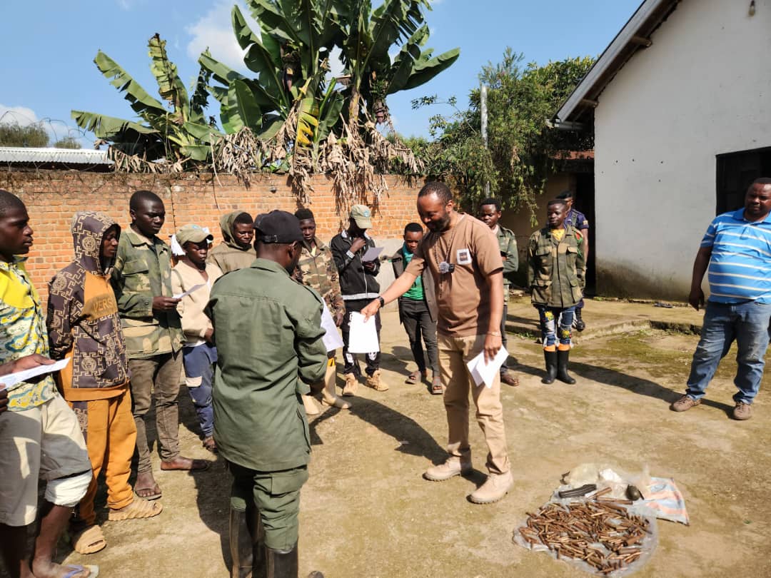 Read more about the article Lubero: une dizaine de combattants déposent les armes sous l’égide du PDDRCS (CongoForum)
