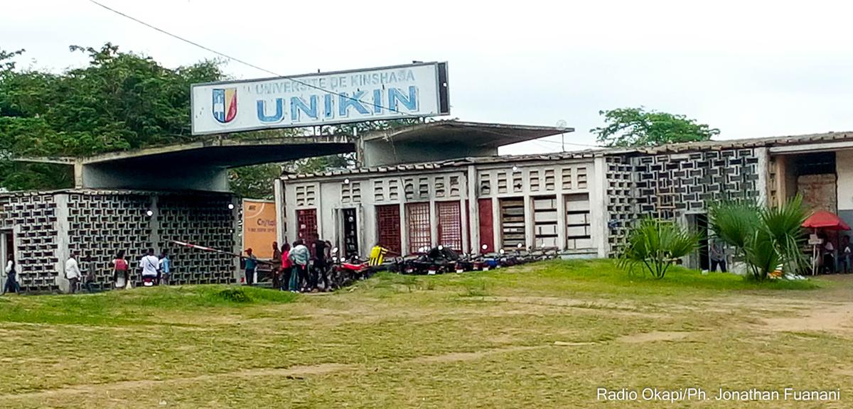 Lees meer over het artikel Bandieten brengen professor van UNIKIN om het leven (CongoForum)