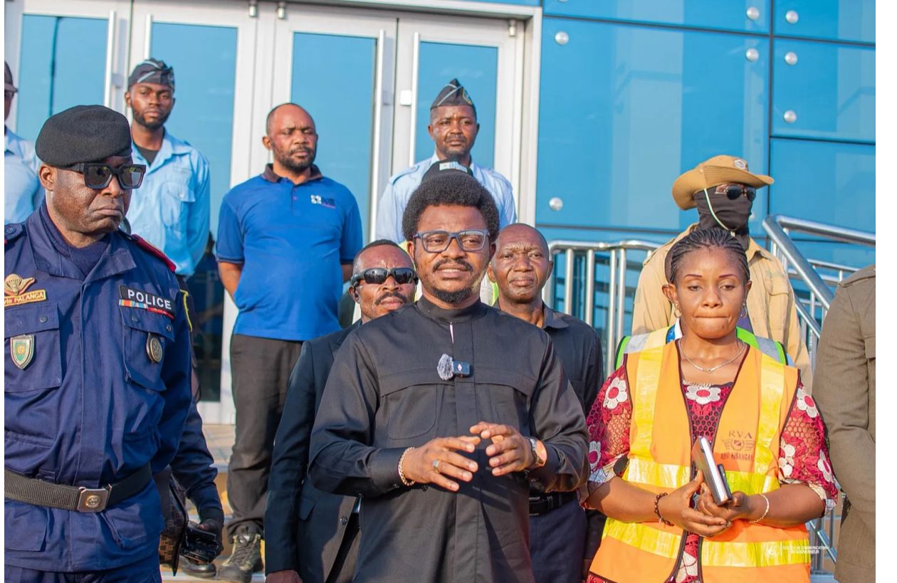 Read more about the article Attaque de drones à Kisangani: l’aéroport international de Bangoka reste pleinement opérationnel (CongoForum)