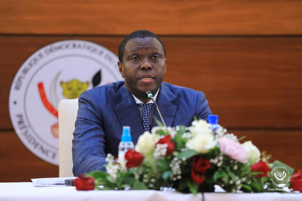 Lees meer over het artikel Centrale Bank roept Congolese regering op om sneller economisch te hervormen (CongoForum)