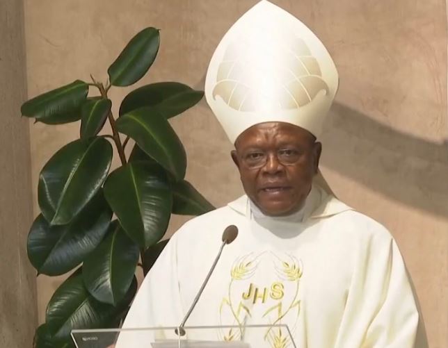 Lees meer over het artikel Kardinaal Fridolin Ambongo: “Waarom praten over andere Grondwet terwijl er zoveel te doen is voor onze jongeren?” (CongoForum)