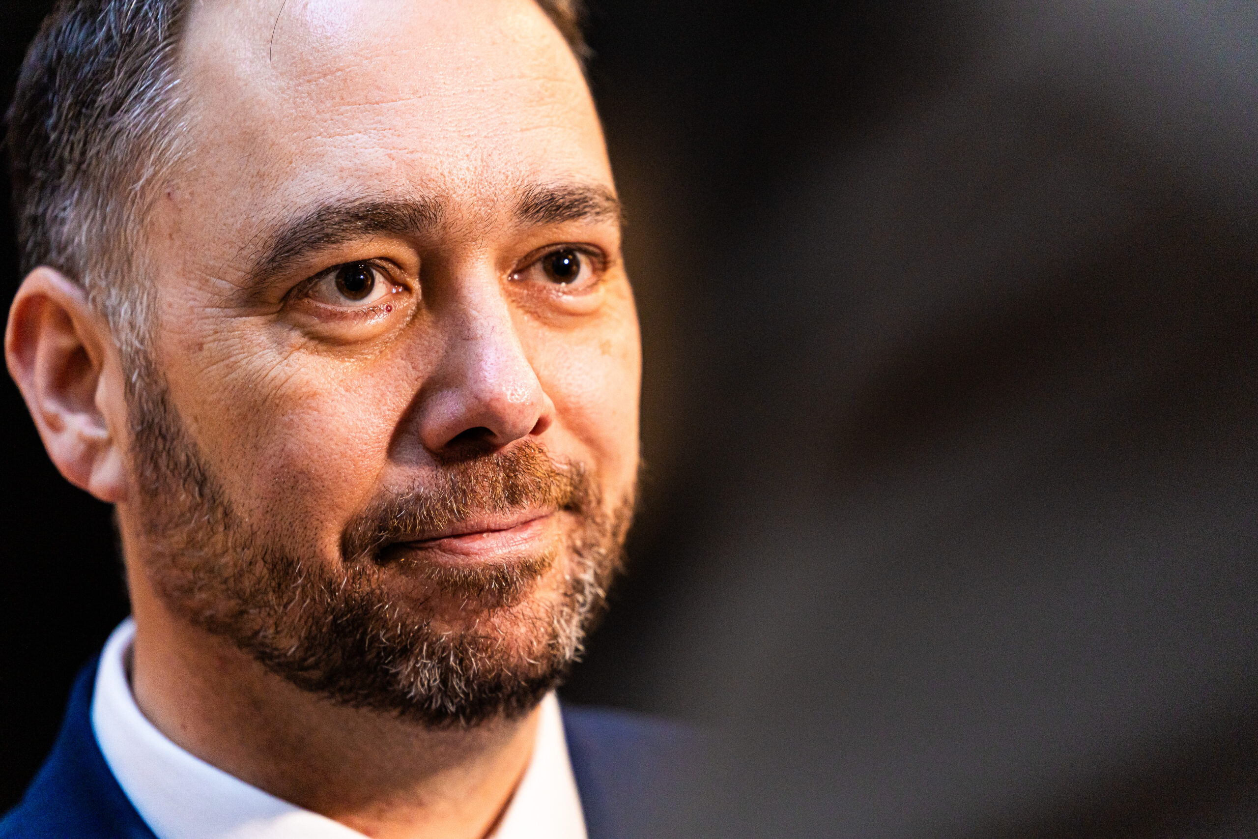 Lees meer over het artikel Prévot en Macron keuren droneaanval tegen Goma resoluut af (CongoForum)