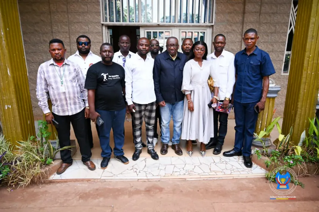 Lees meer over het artikel Tshuapa: parlementairen bespreken onvrede over herbestemming gebouwen en locaties (CongoForum)