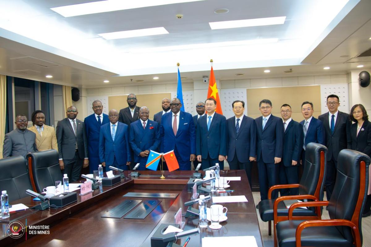Lees meer over het artikel Congo en China breiden samenwerking rond grondstoffen uit (CongoForum)
