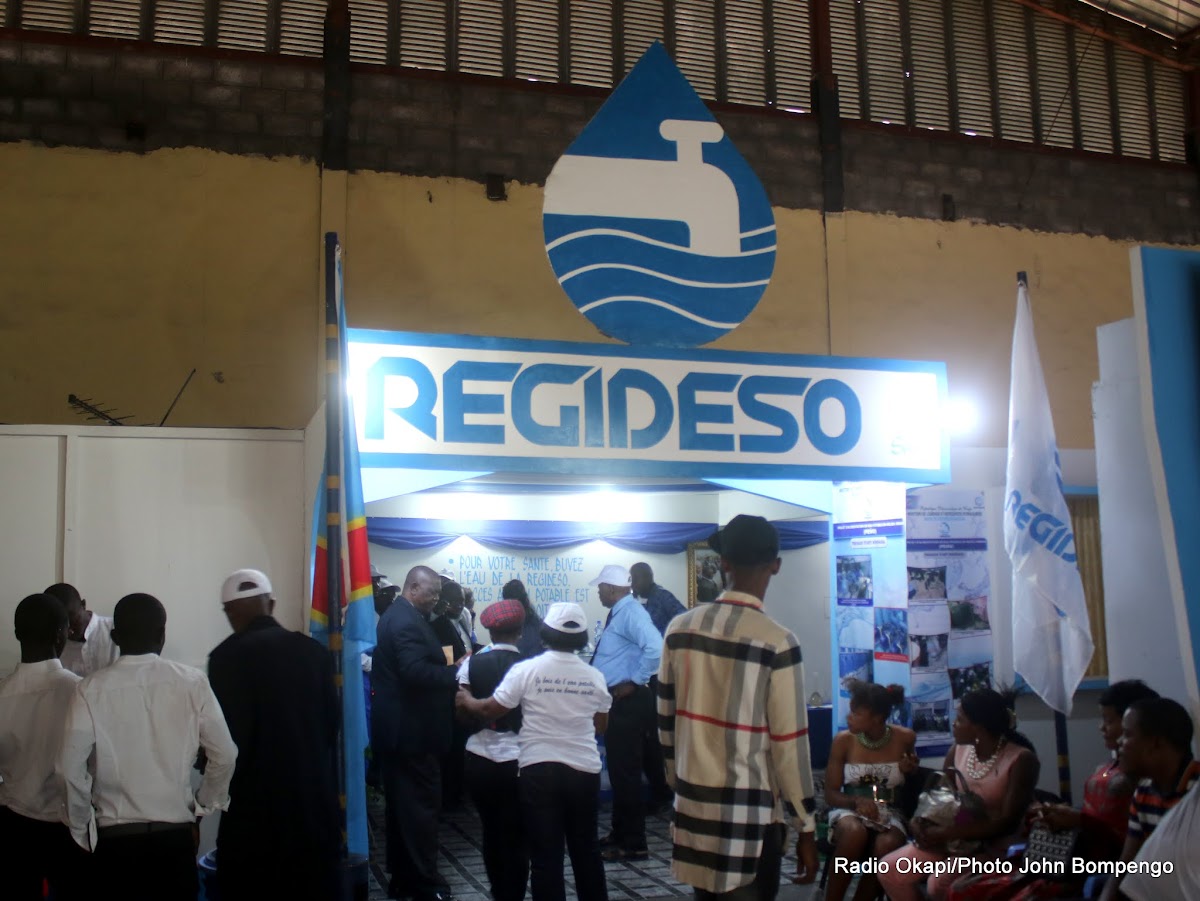 Lees meer over het artikel Kinshasa: Regideso hoopt water te bottelen in nieuwe fabriek (CongoForum)