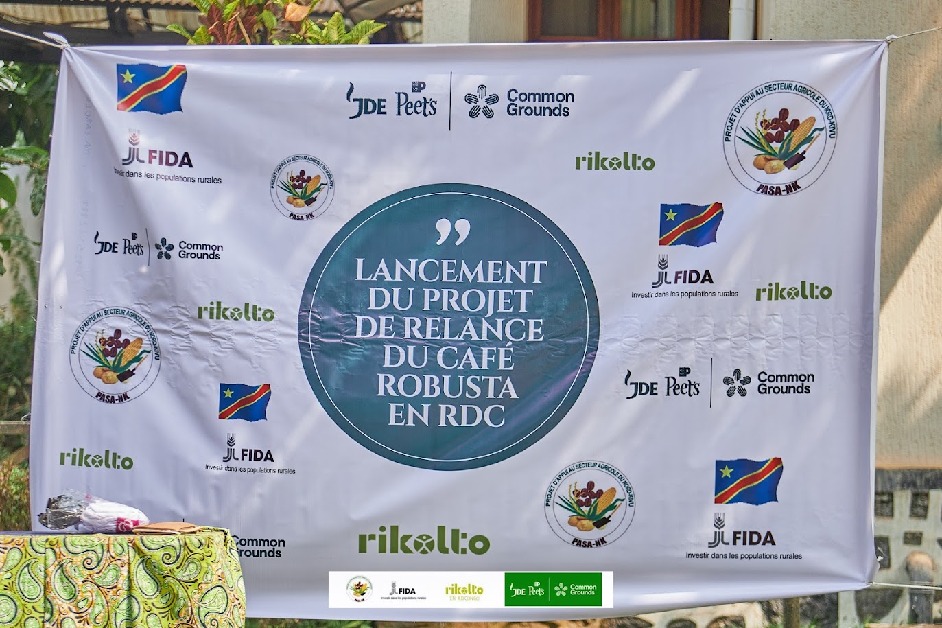 Read more about the article Relance du café robusta: un souffle d&rsquo;espoir pour l&rsquo;économie du Nord-Kivu et de l&rsquo;Ituri (CongoForum)