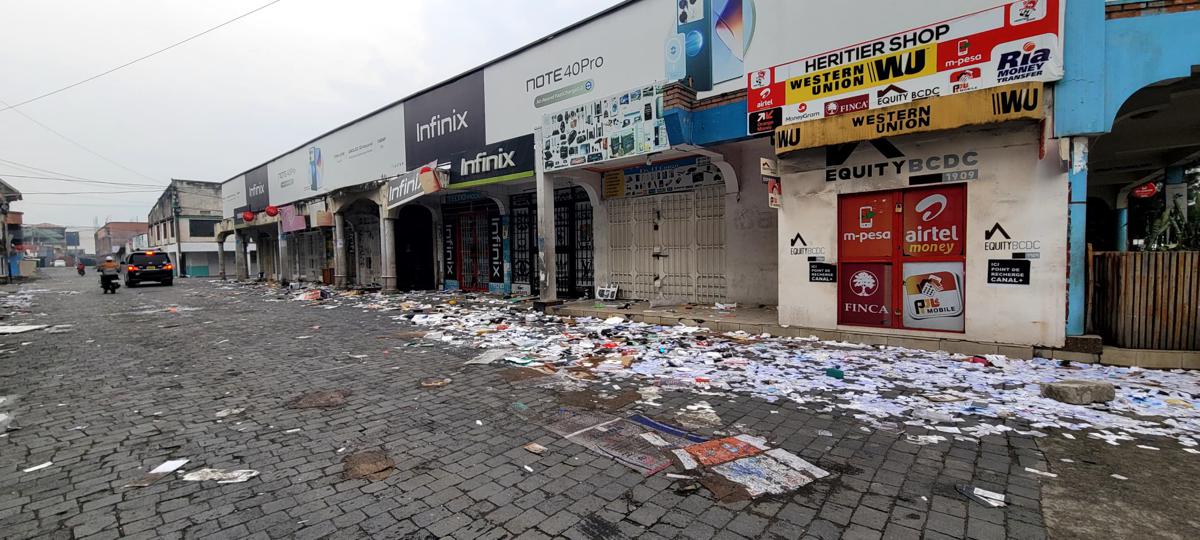 Lees meer over het artikel Goma: rebellen sluiten journalisten op in containers en martelen hen (CongoForum)