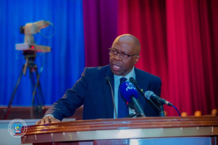 Lees meer over het artikel Opposant Mwando Nsimba: “Nu praten over andere Grondwet heeft geen zin” (CongoForum)