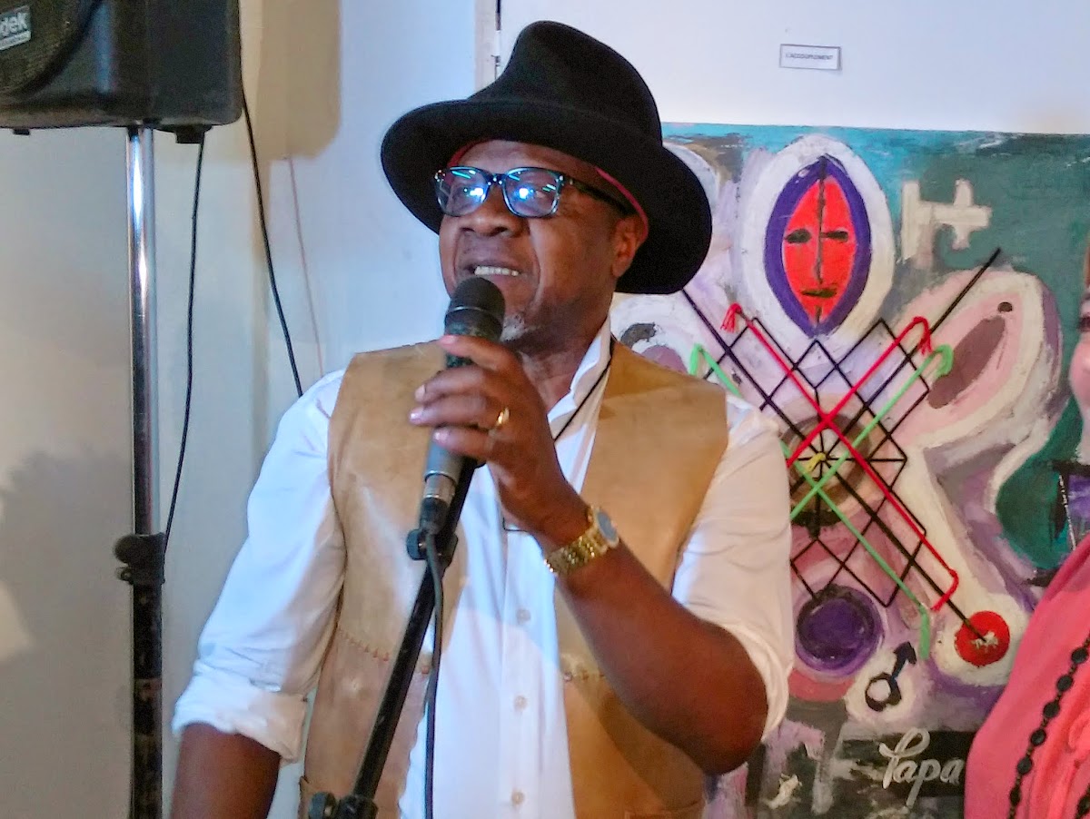 Lees meer over het artikel Tien jaar na zijn overlijden blijft Papa Wemba een levend icoon van de Afrikaanse muziek (CongoForum)