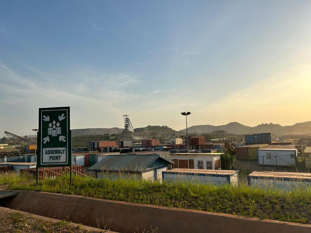 Lees meer over het artikel Justicia juicht strijd tegen mijnbouwfraude toe, maar eist maatregelen om mijnbouw in Temba voort te zetten (CongoForum)