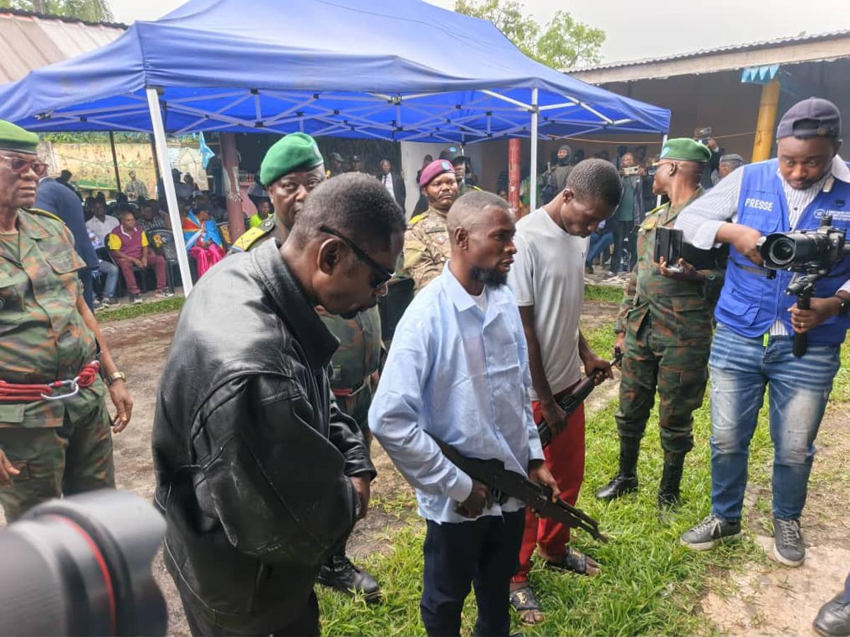 Lees meer over het artikel Westen van Congo: “Honderden Mobondostrijders gaven zich al over”, zegt leger (CongoForum)