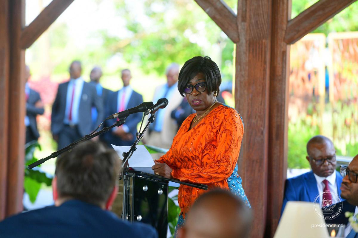 Lees meer over het artikel Vrouwenplatform FUNAT steunt kandidatuur Juliana Lumumba bij OIF (CongoForum)