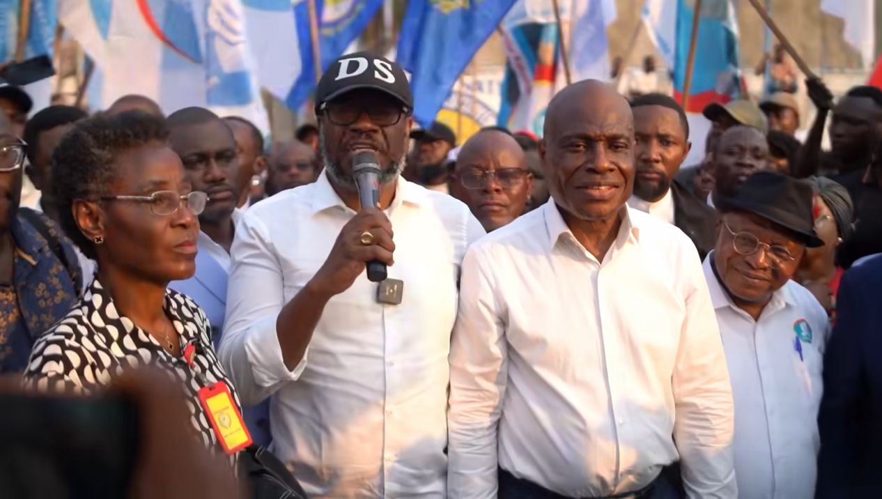 Read more about the article Kinshasa: l’opposition appelle à une journée « ville morte » le 3 juin contre un projet présumé de révision constitutionnelle (CongoForum)