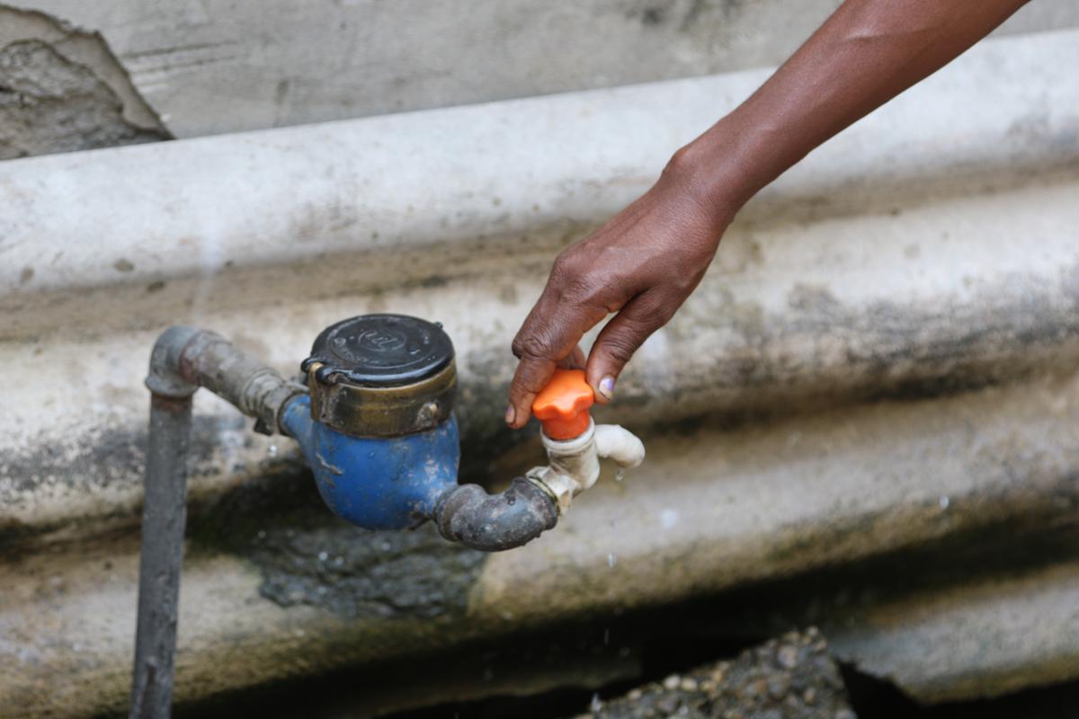 Lees meer over het artikel Gebrek aan schoon water bemoeilijkt strijd tegen ebola in Beni (CongoForum)