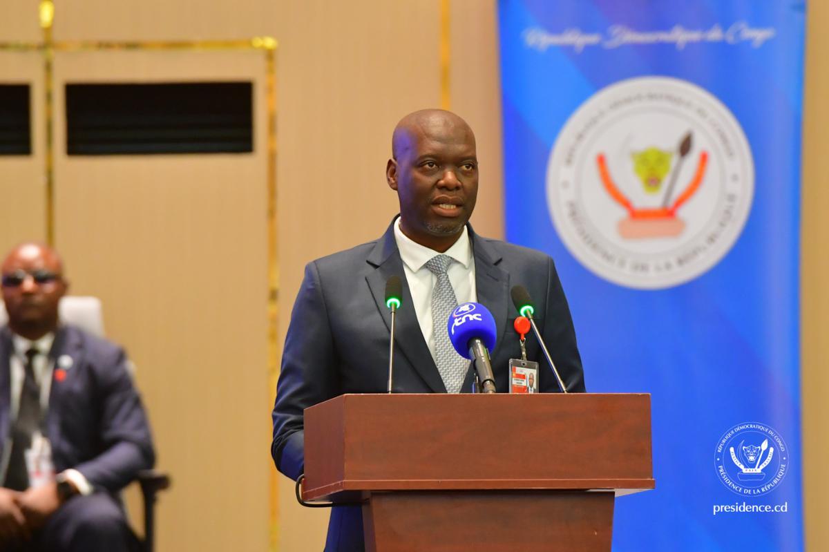 Lees meer over het artikel Jacques Kyabula Katwe geeft ontslag als gouverneur van Haut-Katanga (CongoForum)