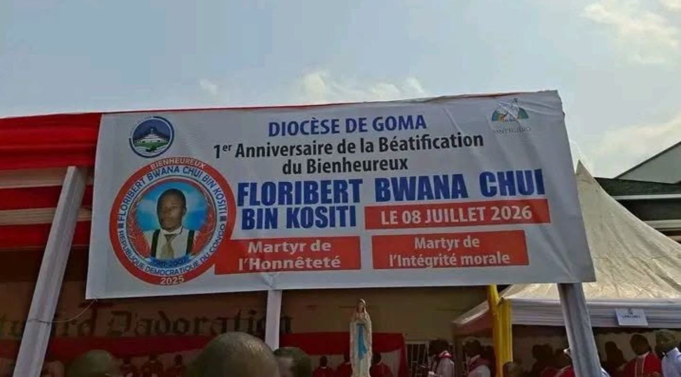 Read more about the article Le premier anniversaire de la béatification de Floribert Bwana Chui célébré en présence des autorités religieuses et civiles (CongoForum)