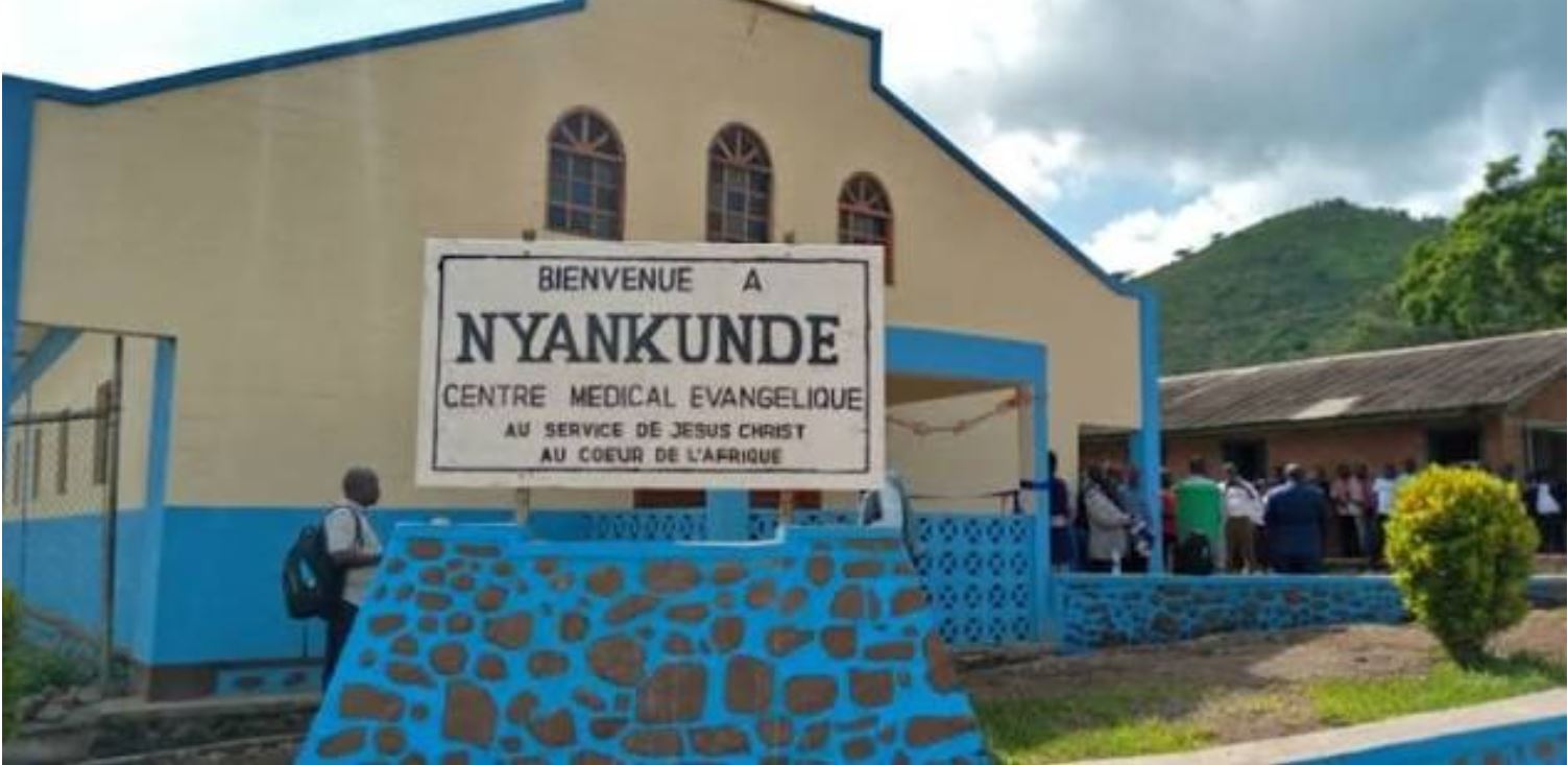 Read more about the article Ituri: après l&rsquo;attaque du centre de santé de Nyakunde, les autorités redoutent un risque sanitaire lié à Ebola (CongoForum)