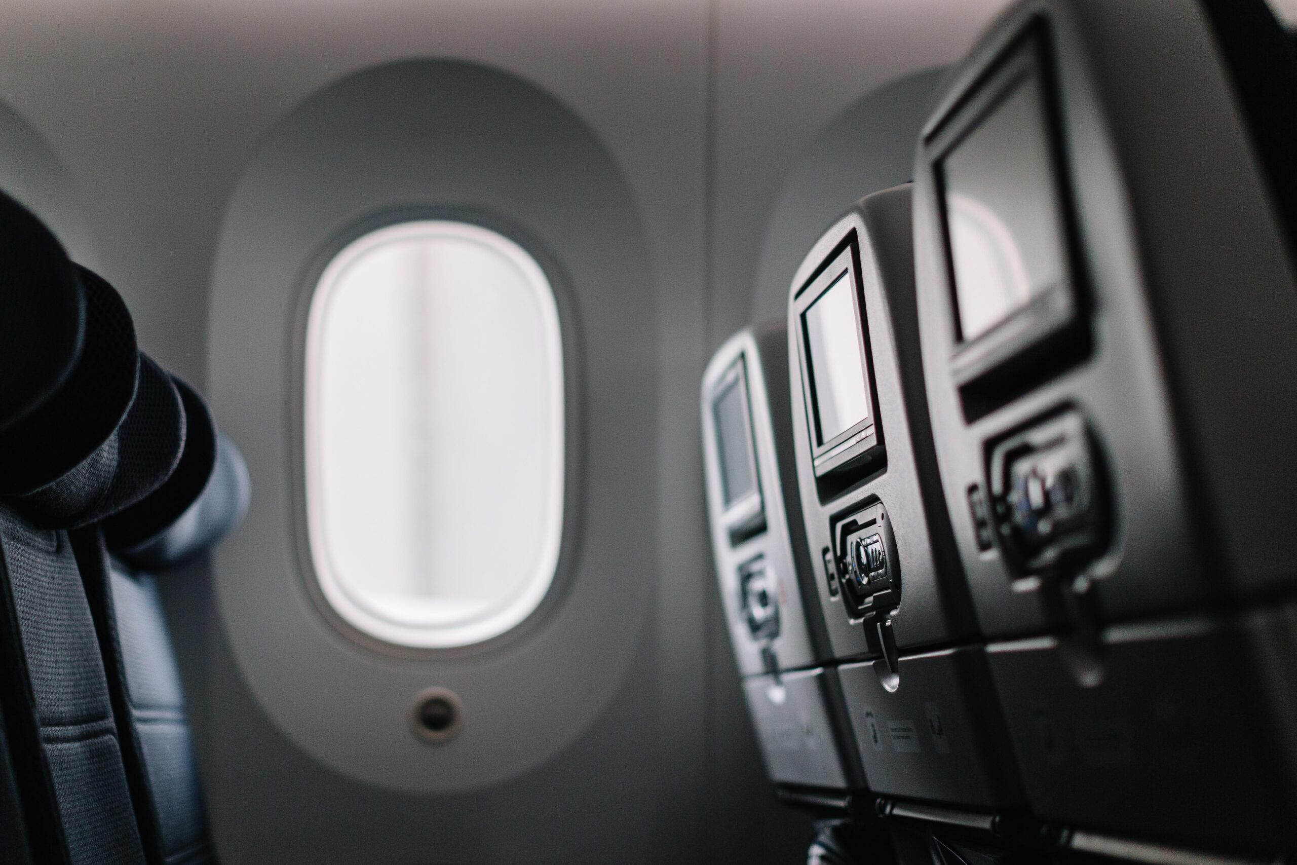 Lees meer over het artikel Air Congo vliegt via een trucje naar Brussel, maar Europees verbod is nog altijd van kracht (CongoForum)