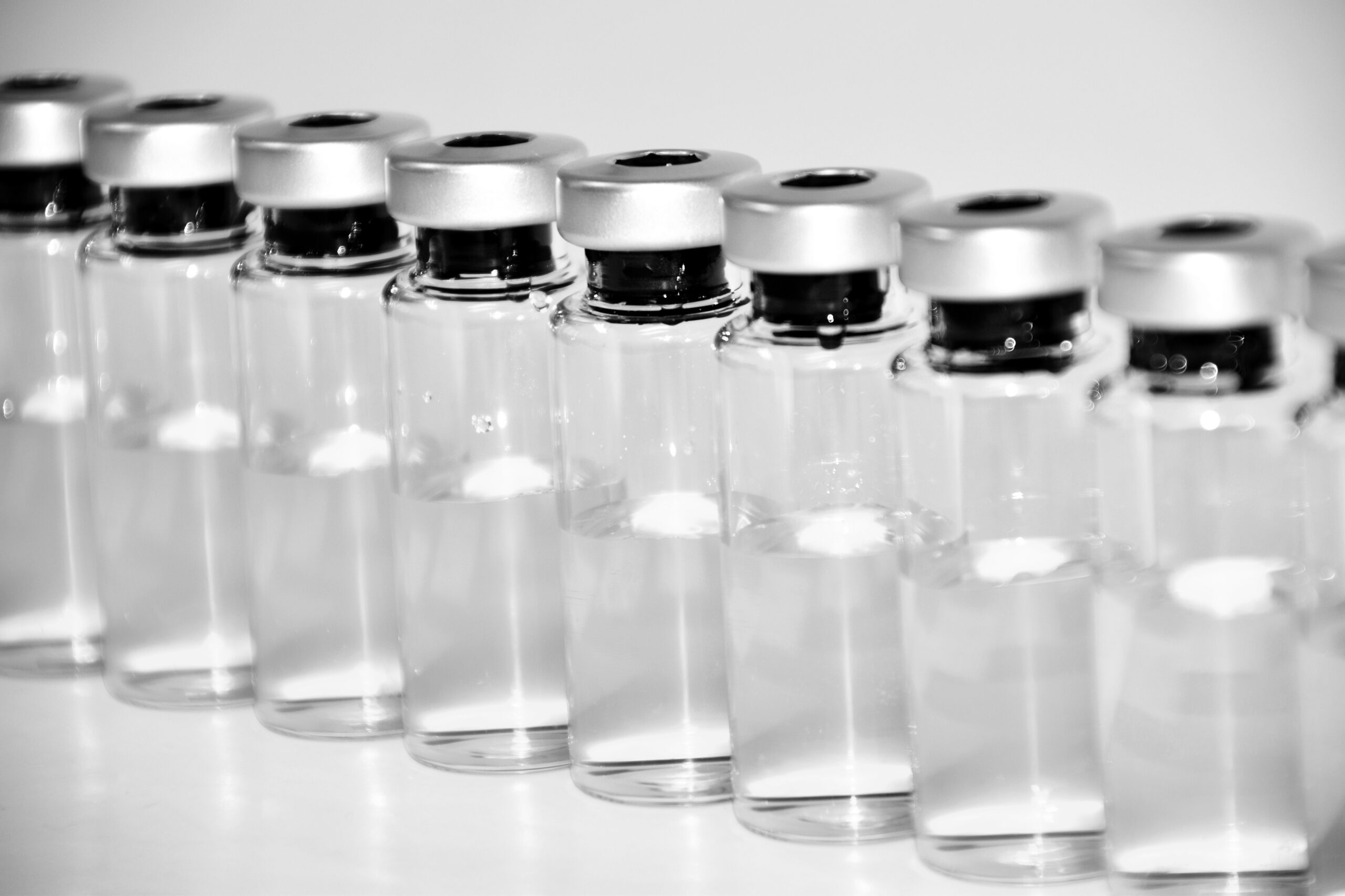 Lees meer over het artikel Klinische tests met experimenteel vaccin tegen variant ebolavirus (CongoForum)