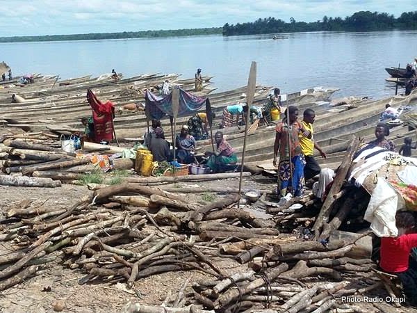 Lees meer over het artikel Ebola: Congo verscherpt toezicht op rivierverkeer na vermeend geval op geïsoleerde boot (CongoForum)