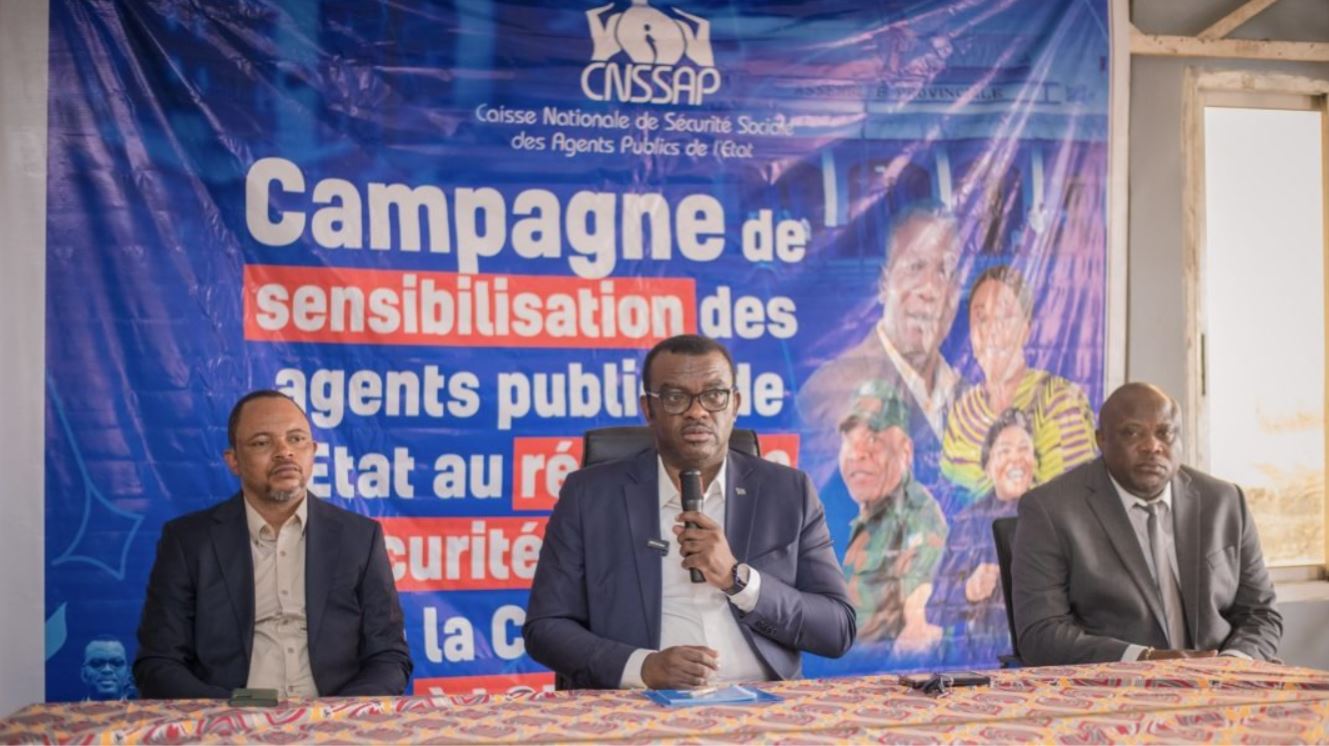 Read more about the article Sankuru: à Lodja, Jean-Pierre Lihau sensibilise les agents de l&rsquo;État aux avantages de la CNSSAP (CongoForum)