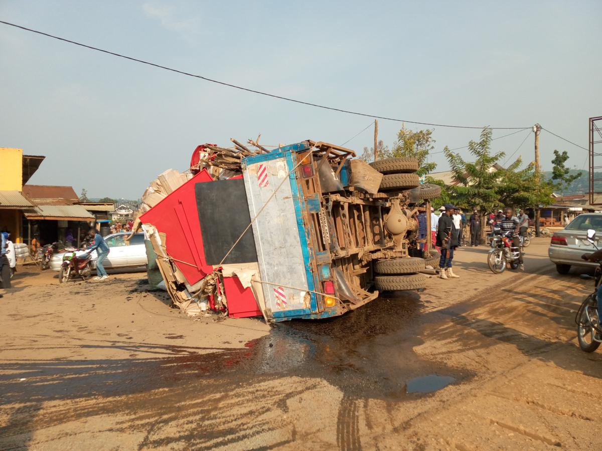 Lees meer over het artikel Zwaar verkeersongeval tussen Lubumbashi en Likasi kost tientallen mensenlevens (CongoForum)
