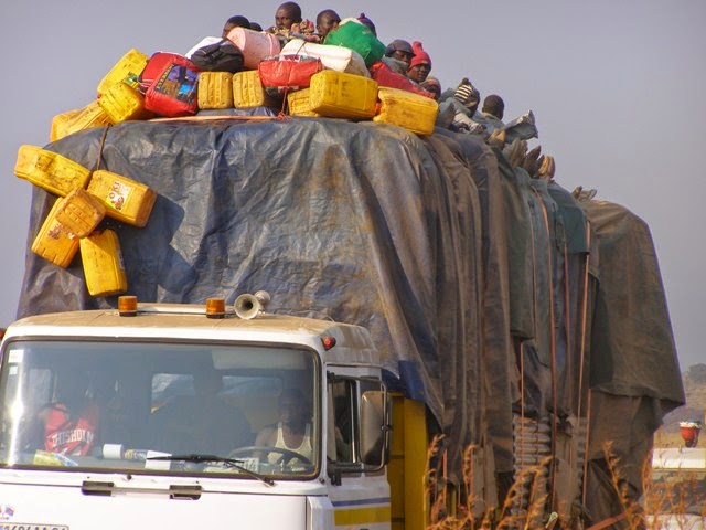 Lees meer over het artikel Armoede of studieplannen doen velen vertrekken naar Lubumbashi of Kolwezi (CongoForum)