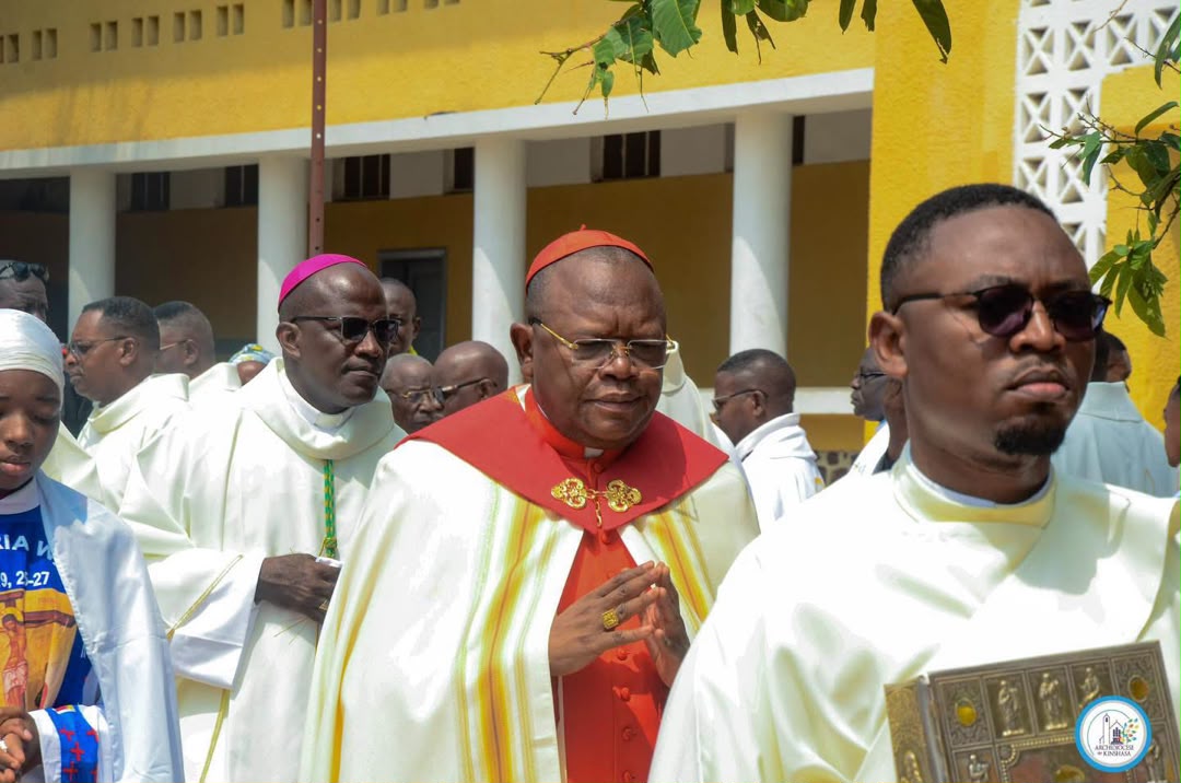 Read more about the article Le cardinal Fridolin Ambongo appelle les catholiques à préserver leur identité (CongoForum)
