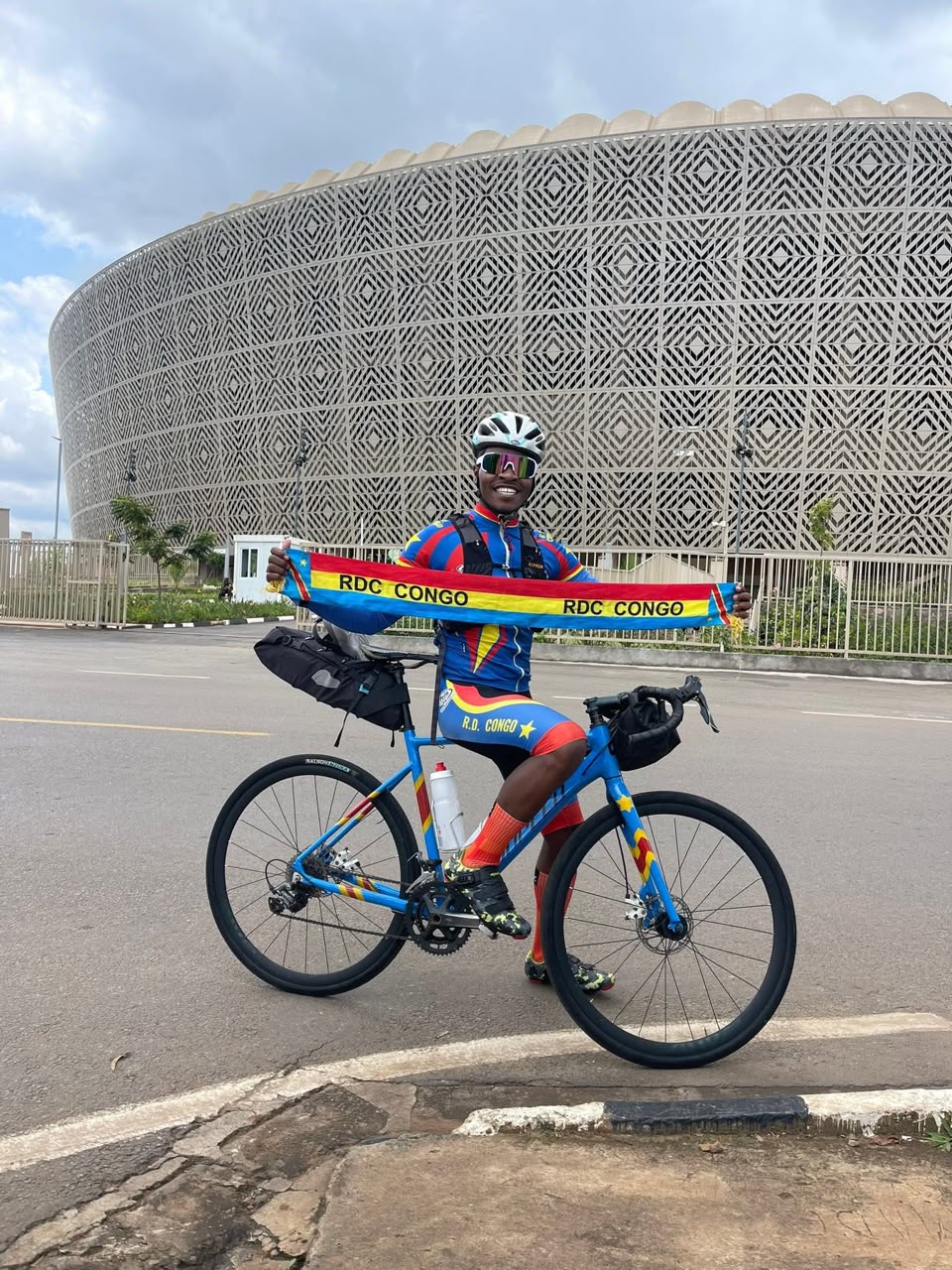 Read more about the article Le cycliste Miguel Masaïsaï meurt dans un accident au Congo-Brazzaville (CongoForum)