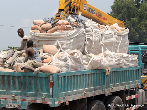 Lees meer over het artikel Congo: veel natuurlijke rijkdommen, maar die omzetten in welvaart en ontwikkeling blijft problematisch (CongoForum)